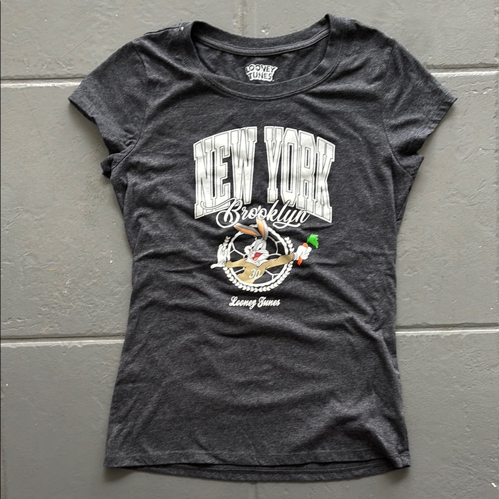 Looney Tunes Women's Gray Graphic Tee